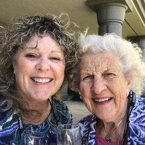 Meet your Posher, Denise